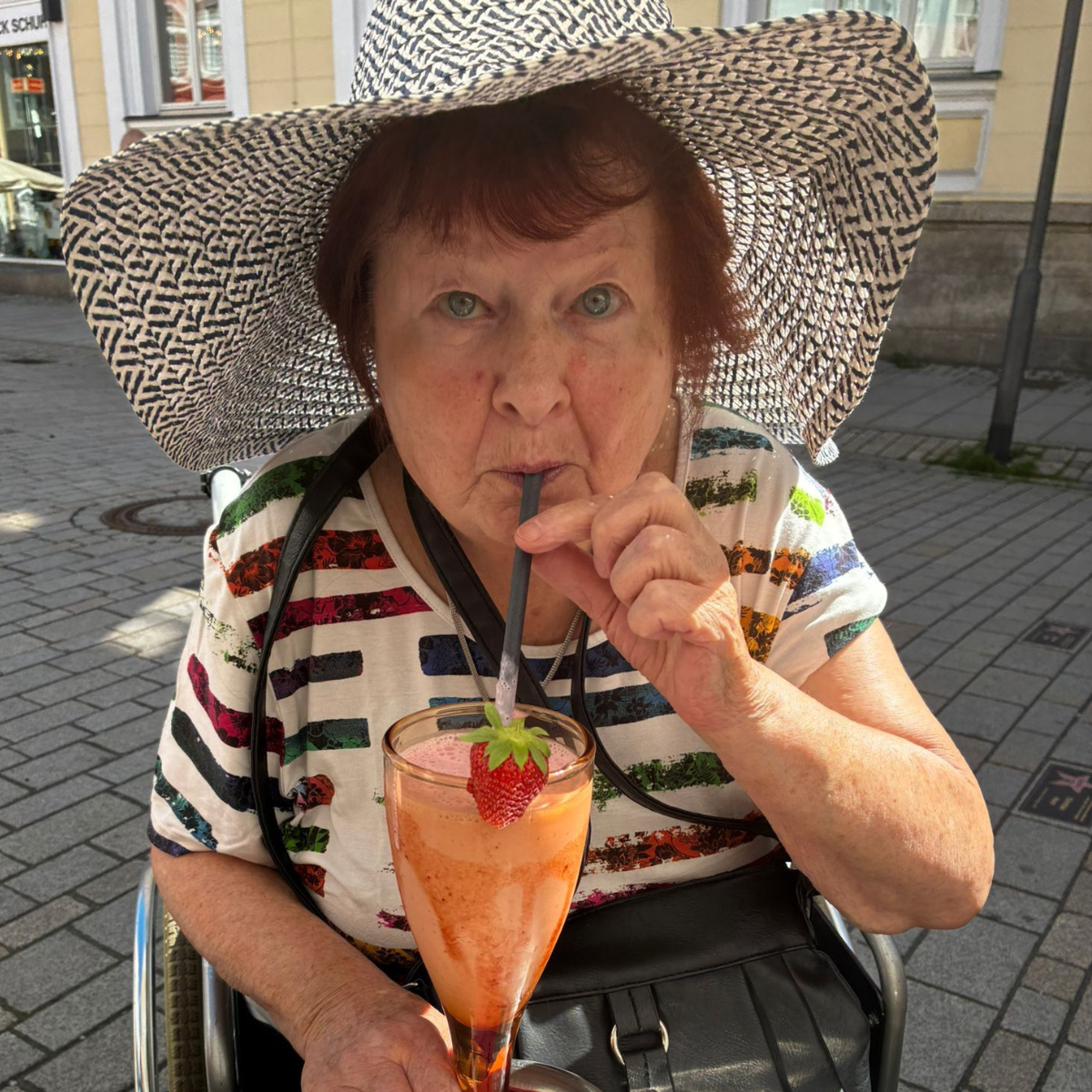 Featured image for “Sonne, Erdbeeren und schöne Momente”